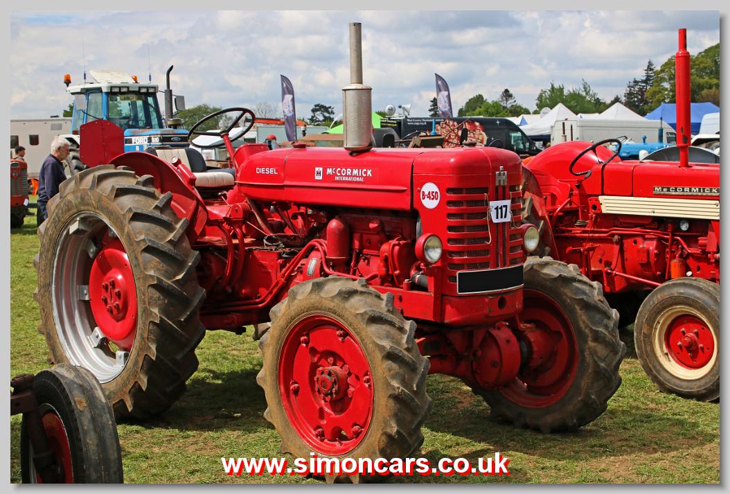 Simon Cars - IH Tractor